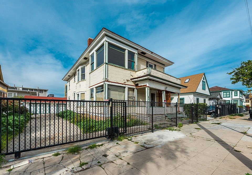 1st image of 312 22nd St