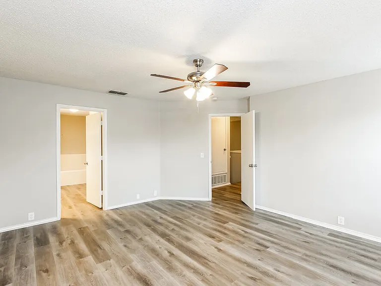 1104 Beechwood Dr — Photo 11