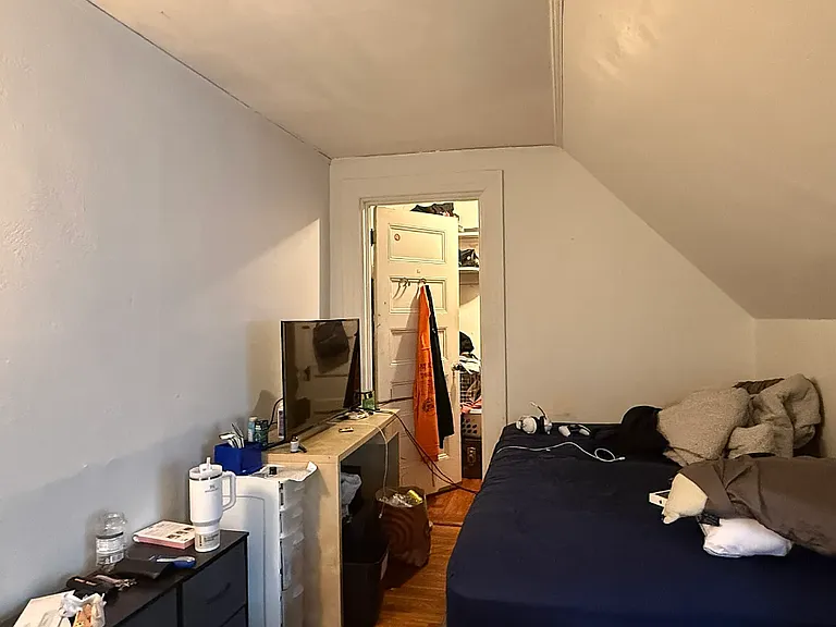 149 Naples Rd #3B — Photo 1