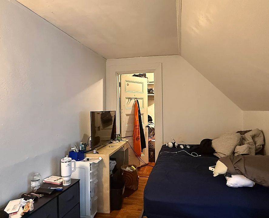 1st image of 149 Naples Rd #3B