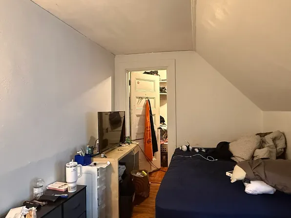 149 Naples Rd #3B, Brookline, MA 02446