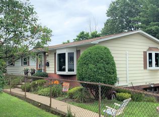 1317 N Webster Ave, Dunmore, PA 18510