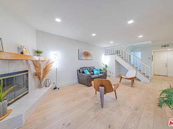 19133 Index St Unit 6, Porter Ranch, CA 91326