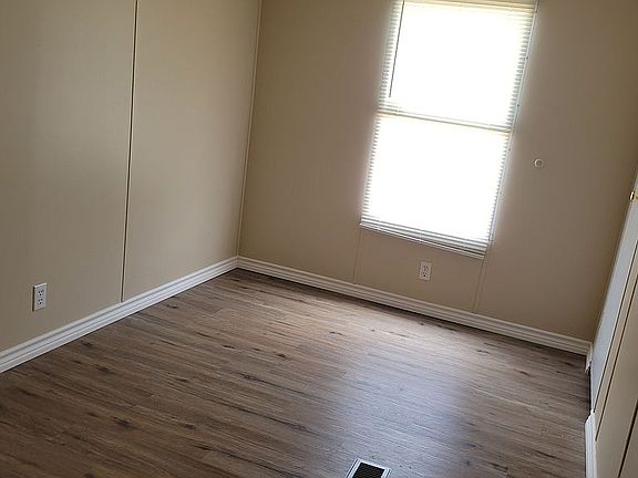 3rd image of 3300 Voight Blvd #533