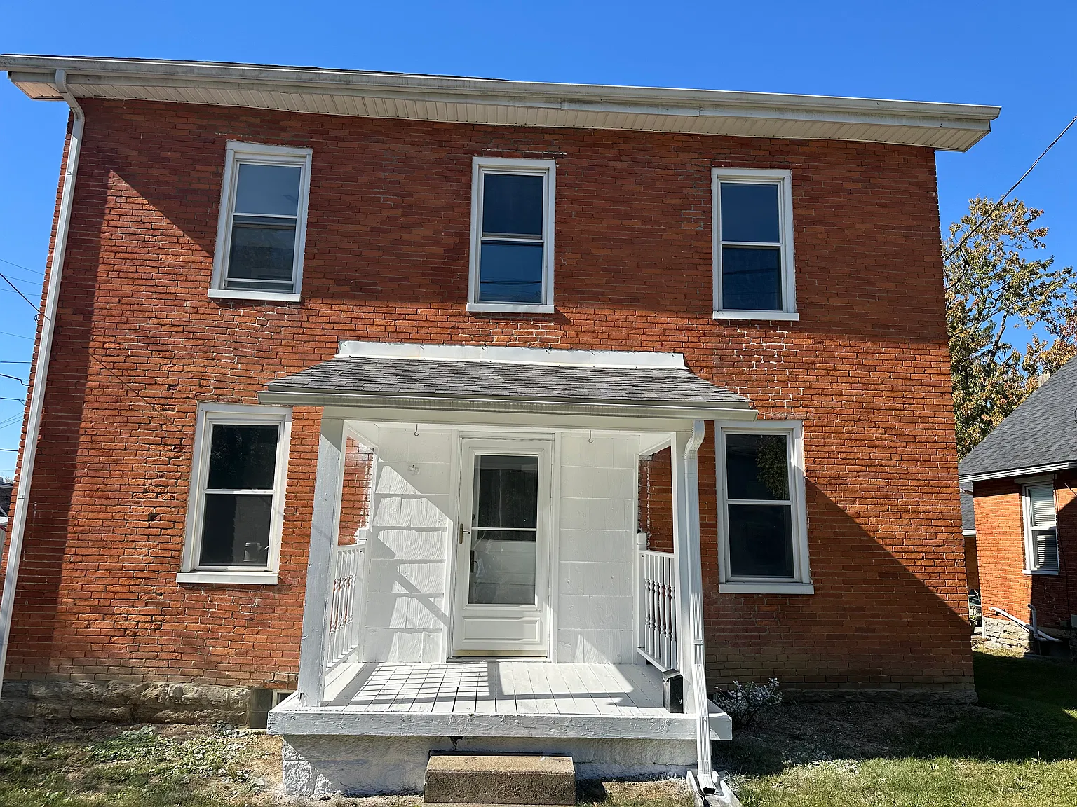 2 bed, 1156 sqft, $2,100 — Photo 2
