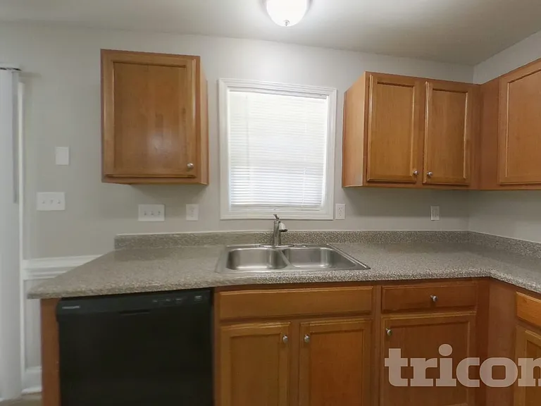 1115 Landen Chase Dr — Photo 7