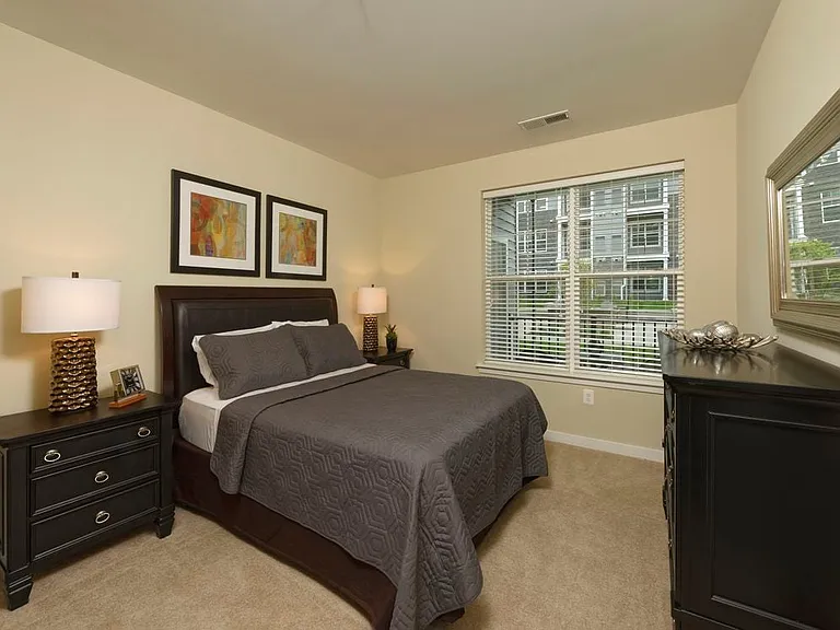 Bedroom with carpeted flooring
