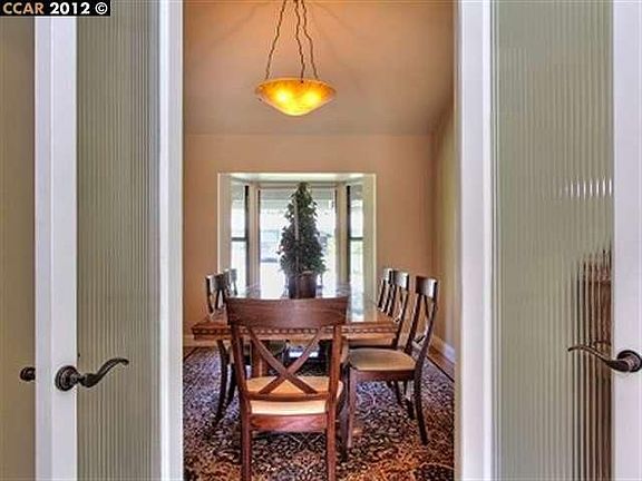 5th image of 3985 Campolindo Dr