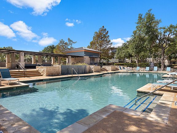 Artisan Apartments & Shops in Austin Texas