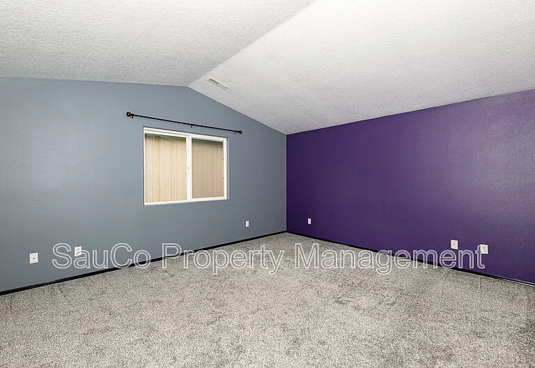 19878 Kendall Ln — Photo 16