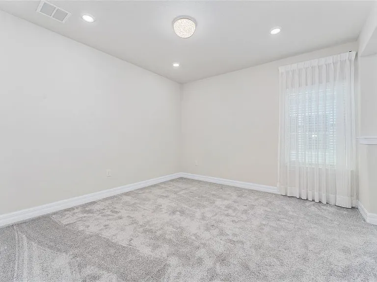 9242 Hanging Vine Ct — Photo 39