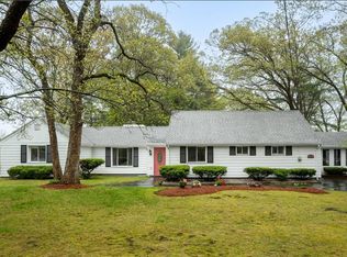 12 Arthur Woods Ave, Burlington, MA 01803