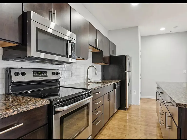 1238 N 28th St #1F — Photo 5