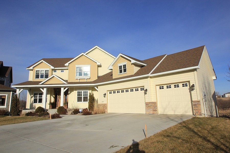 1st image of 1464 Sophia Cir