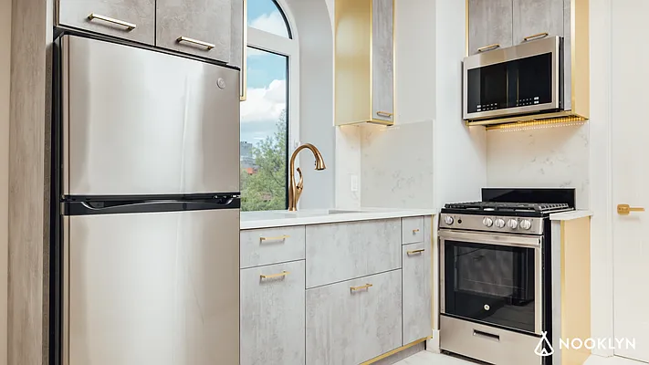 Rented by Nooklyn NYC LLC | media 8