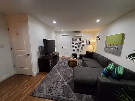 Rented by Corcoran | media 24