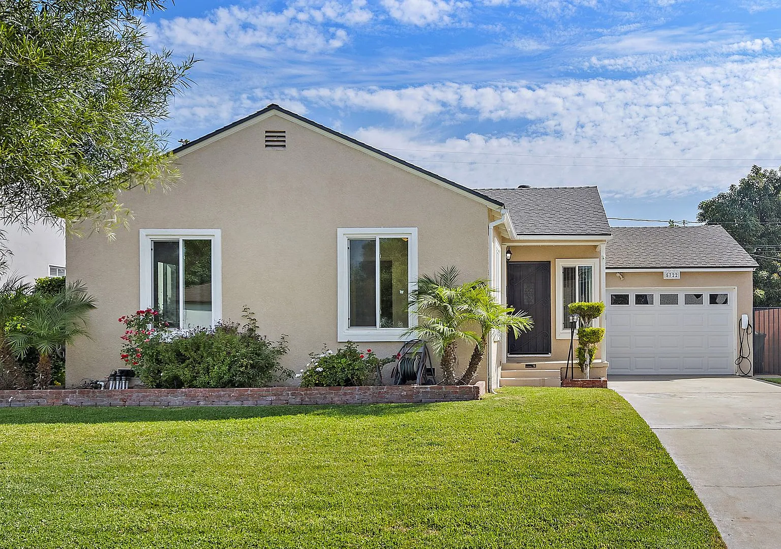Charming Lakewood Home — Photo 1