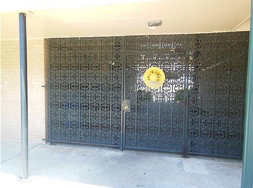 4th image of 2716 Whitney Pl APT 416