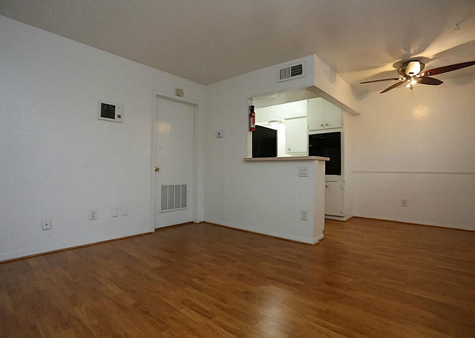 1st image of 1906 Binz St APT 8