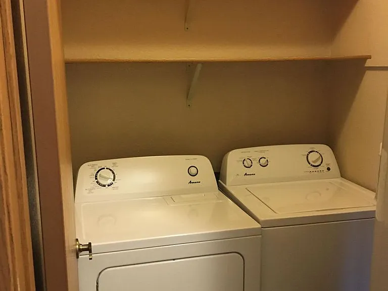 Capitol Apartments — Photo 32