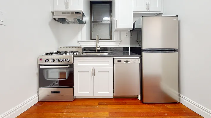 Rented by Bond New York | media 14