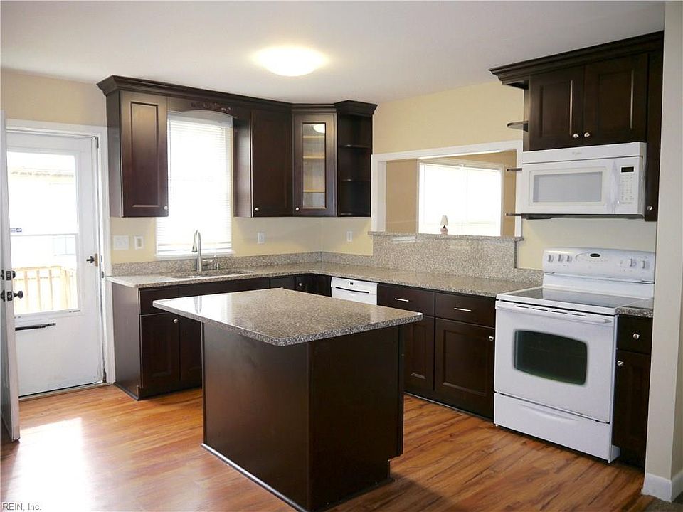 1st image of 434 N Oceana Blvd