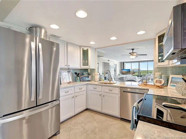 10000 S Ocean Dr #206 — Photo 24