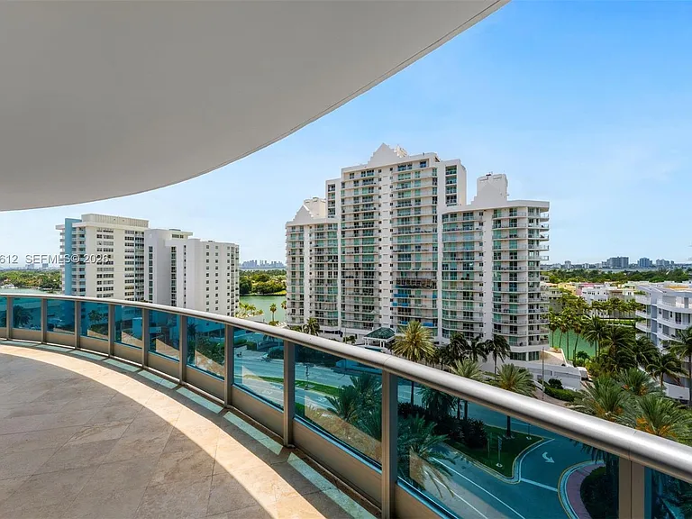 5959 Collins Ave #1001 — Photo 23