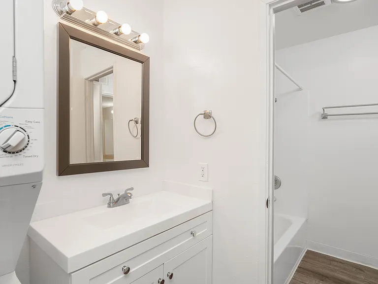4875 Manzanita Ave #31 — Photo 10