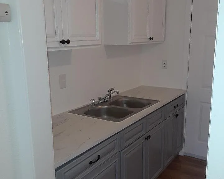 2517 E Harding Way — Photo 2