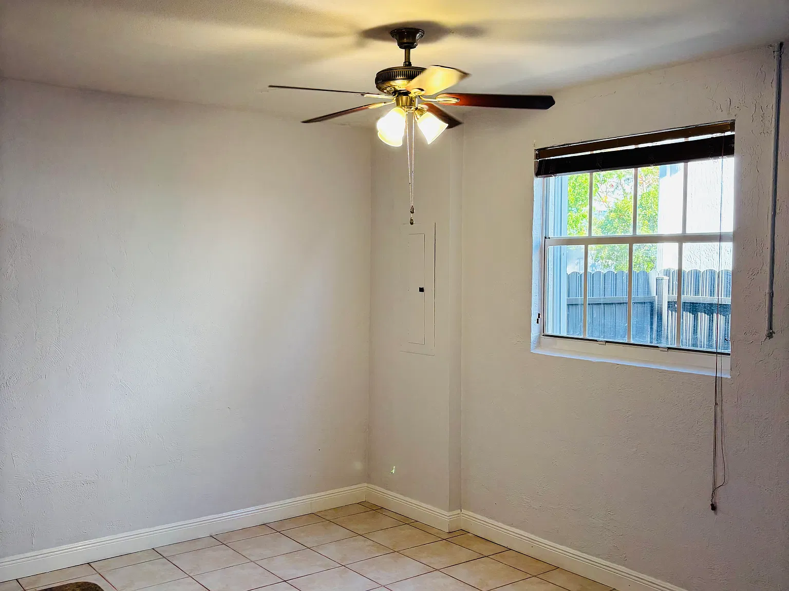 SW 152nd Pl, Miami — Photo 4