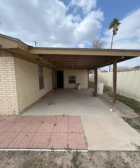 1128 N Los Ebanos Rd — Photo 19