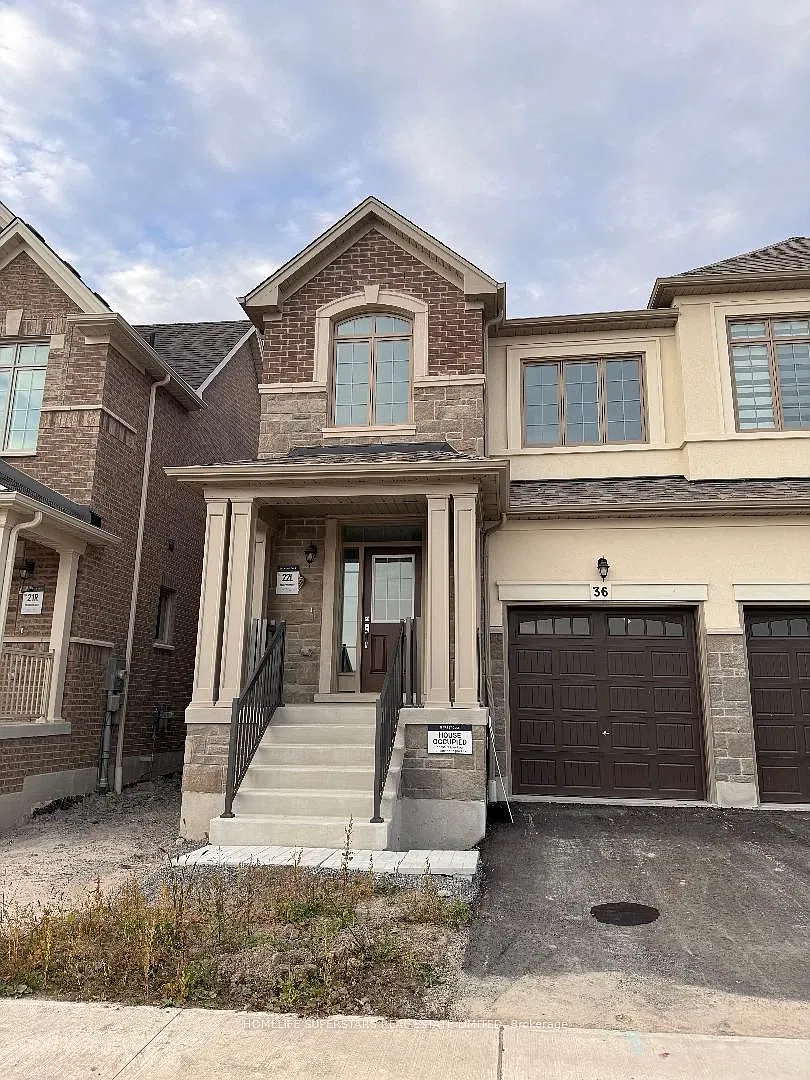 4 bed, $3,450 — Photo 1
