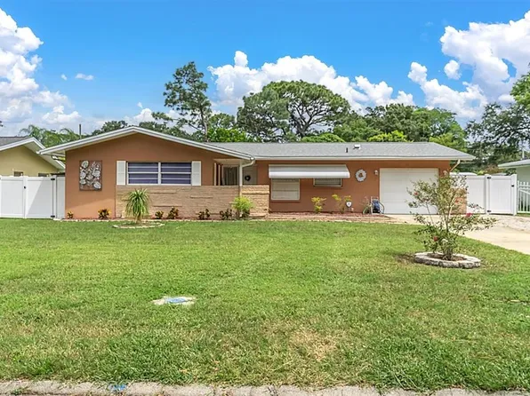 11553 OVAL DRIVE W, LARGO, FL 33774