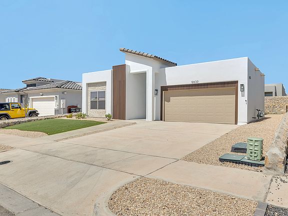 3rd image of 12633 Middlesbrough Ave