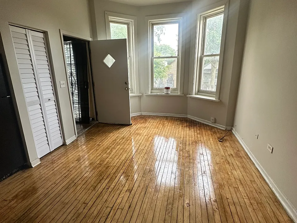 1626 S Karlov Ave #2