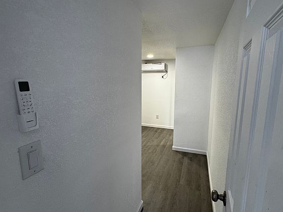 4th image of 940 E 37th St #4