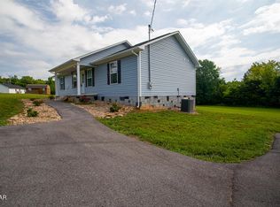 318 Harrison Ferry Rd, White Pine, TN 37890
