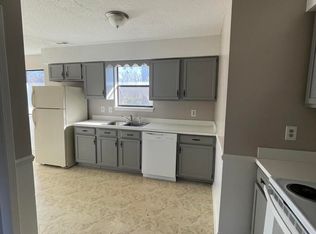 124 Shadow Brook Rd, Jacksonville, NC 28546