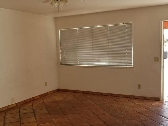 5th image of 13490 Ramona Dr