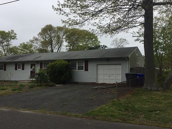2nd image of 32 Sanford Rd