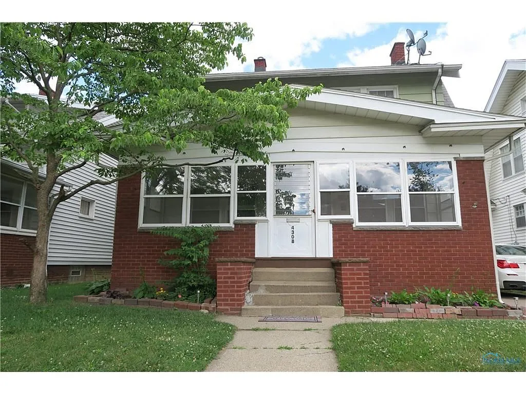 4308 Overland Pkwy photo 1