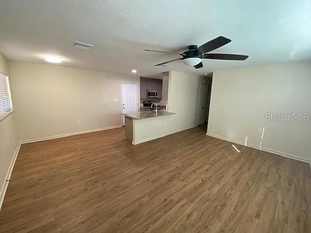 2 bed, 2.0 bath, 968 sqft, $1,995 — Photo 4