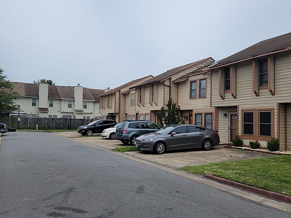 2nd image of 1431 Woodscape Ln