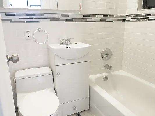 Rented by LG Fairmont Group | media 21