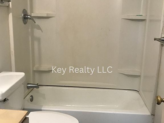 4th image of 701 Avoyelles Dr