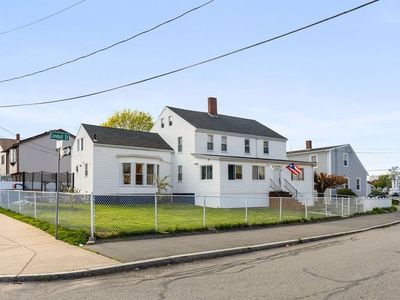 45 Conduit St, New Bedford, MA, 02745