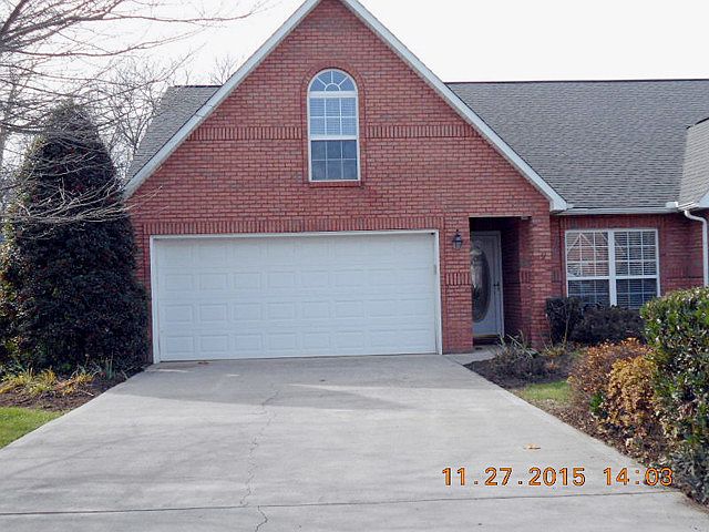 1st image of 2931 Dominion Dr