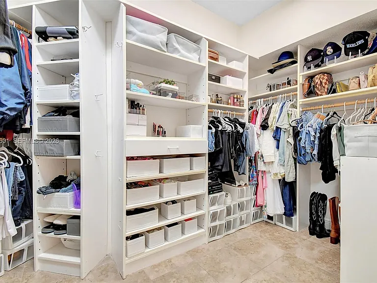 16339 Malibu Dr #22 — Photo 30