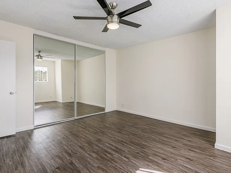 1808 N Harvard Blvd — Photo 10